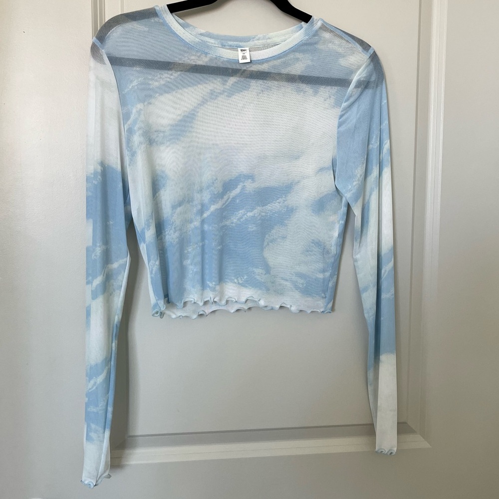 Nordstrom bp light blue and white cropped long sleeve top